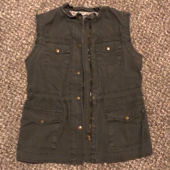 Green Denim Vest - Picture 3 of 4